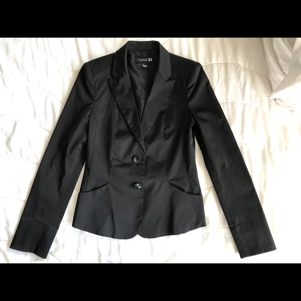Forever 21 tailored Black Polyester Blazer.